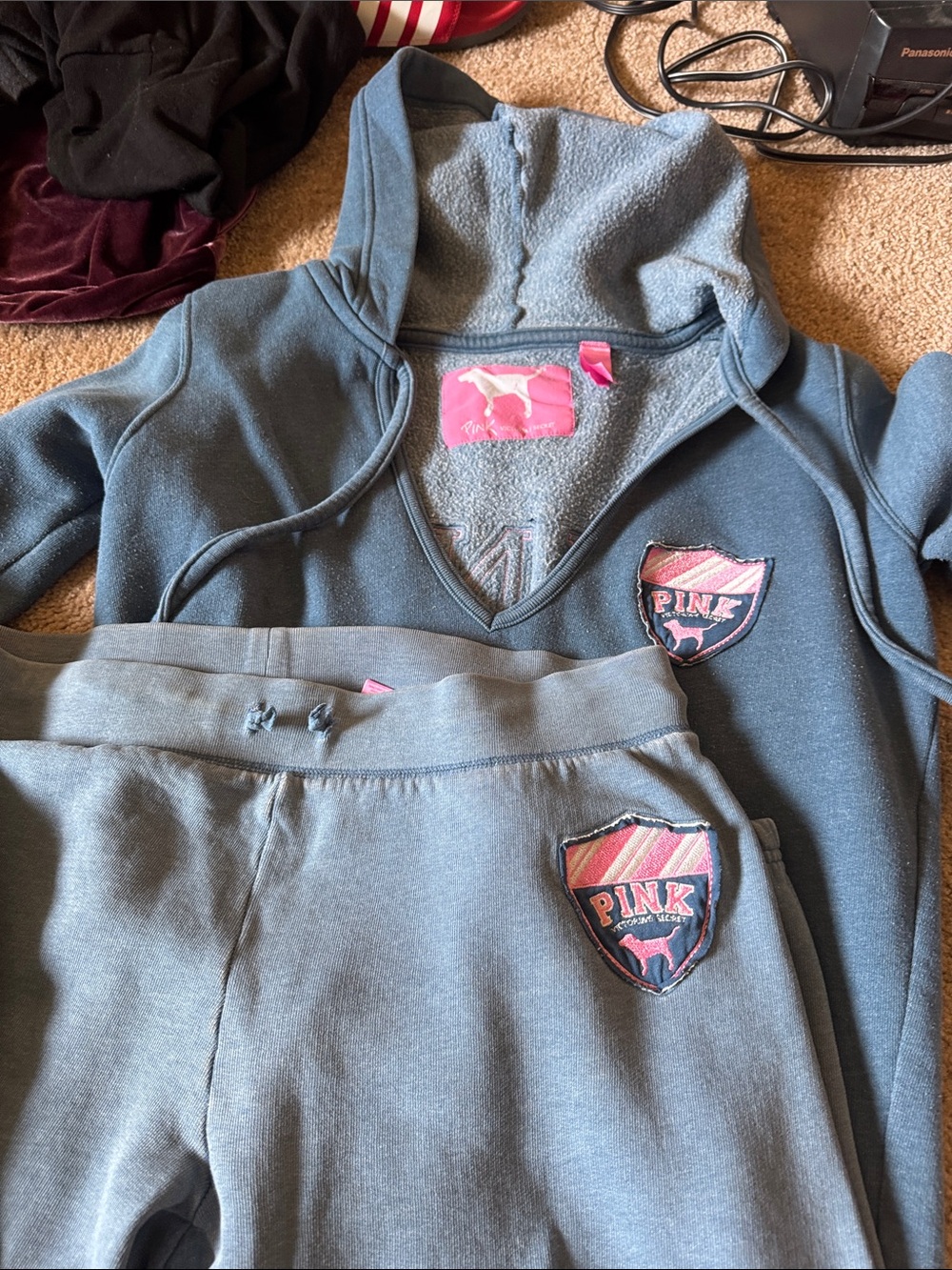 Vintage Victoria’s Secret pink tracksuit sweatsuit hoodie medium - Picture 2 of 2
